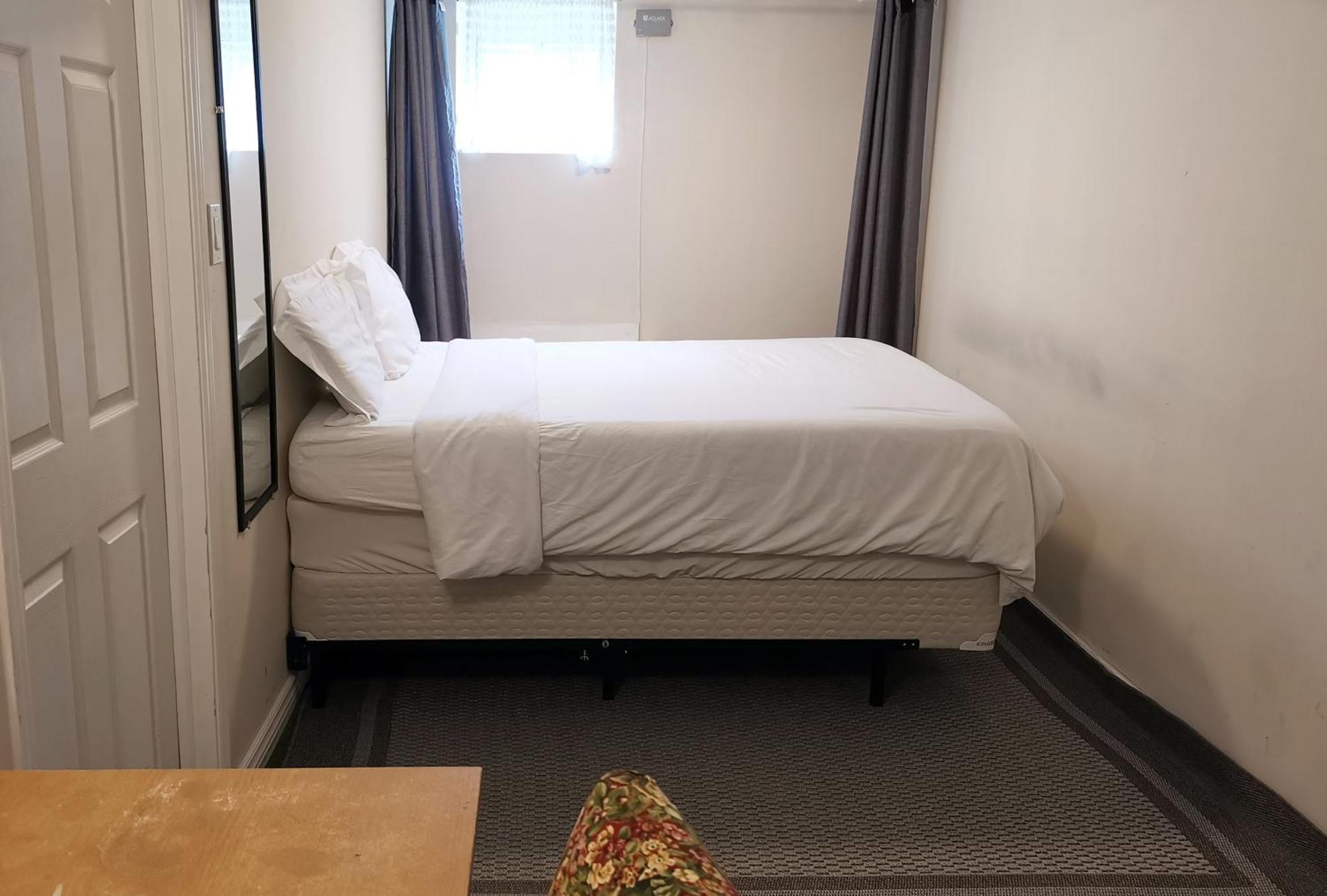 Private Rooms In House In North York Shared Kitchen Toronto Kültér fotó